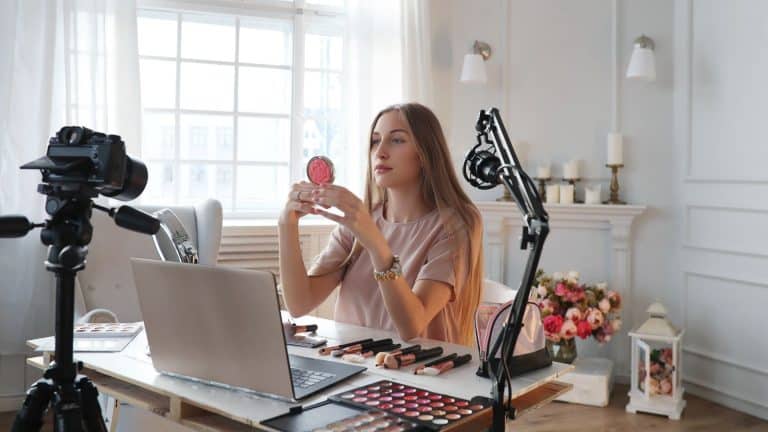 descubre cuanto se paga por un millon de visitas en youtube guia completa actualizada