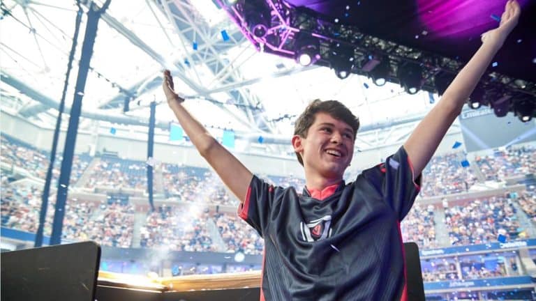 descubre quien es la competencia de fortnite analizando los principales rivales del famoso videojuego